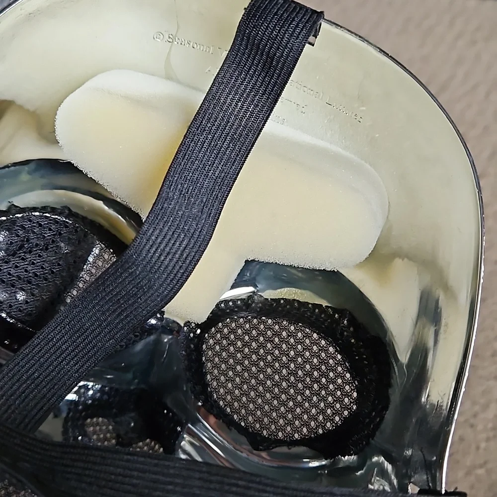 Halloween Mirrored and Black Mesh Mask OS - Picture 8 of 8